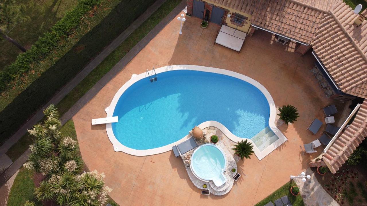 La Villa Du Golf เปราลาดา ภายนอก รูปภาพ