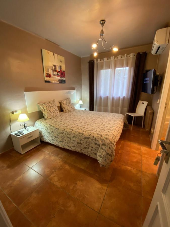 La Villa Du Golf เปราลาดา ภายนอก รูปภาพ